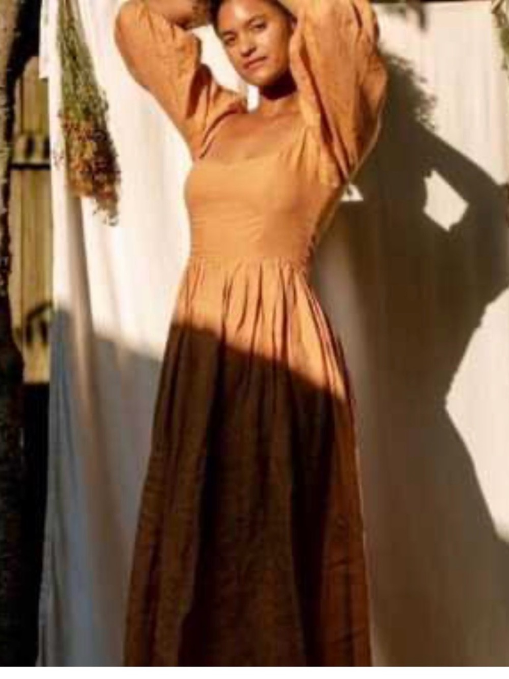 Kara Thoms Linen Bellflower Square Neck Puff Sleeve